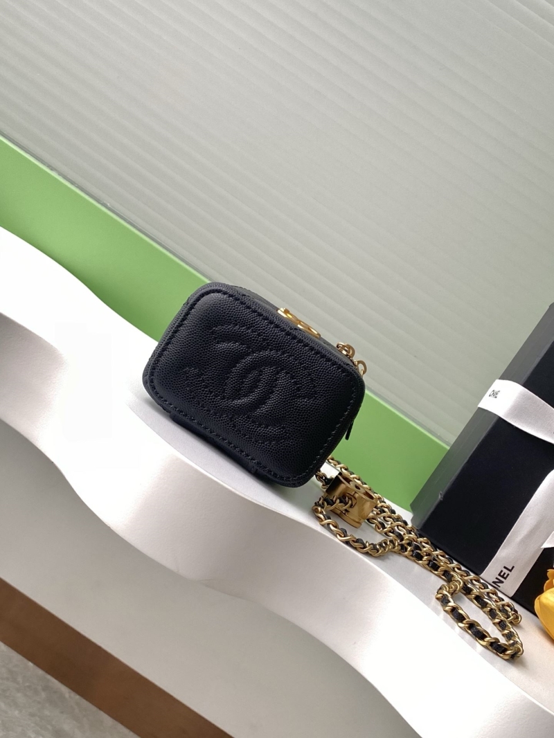 Ch**el cosmetic bags